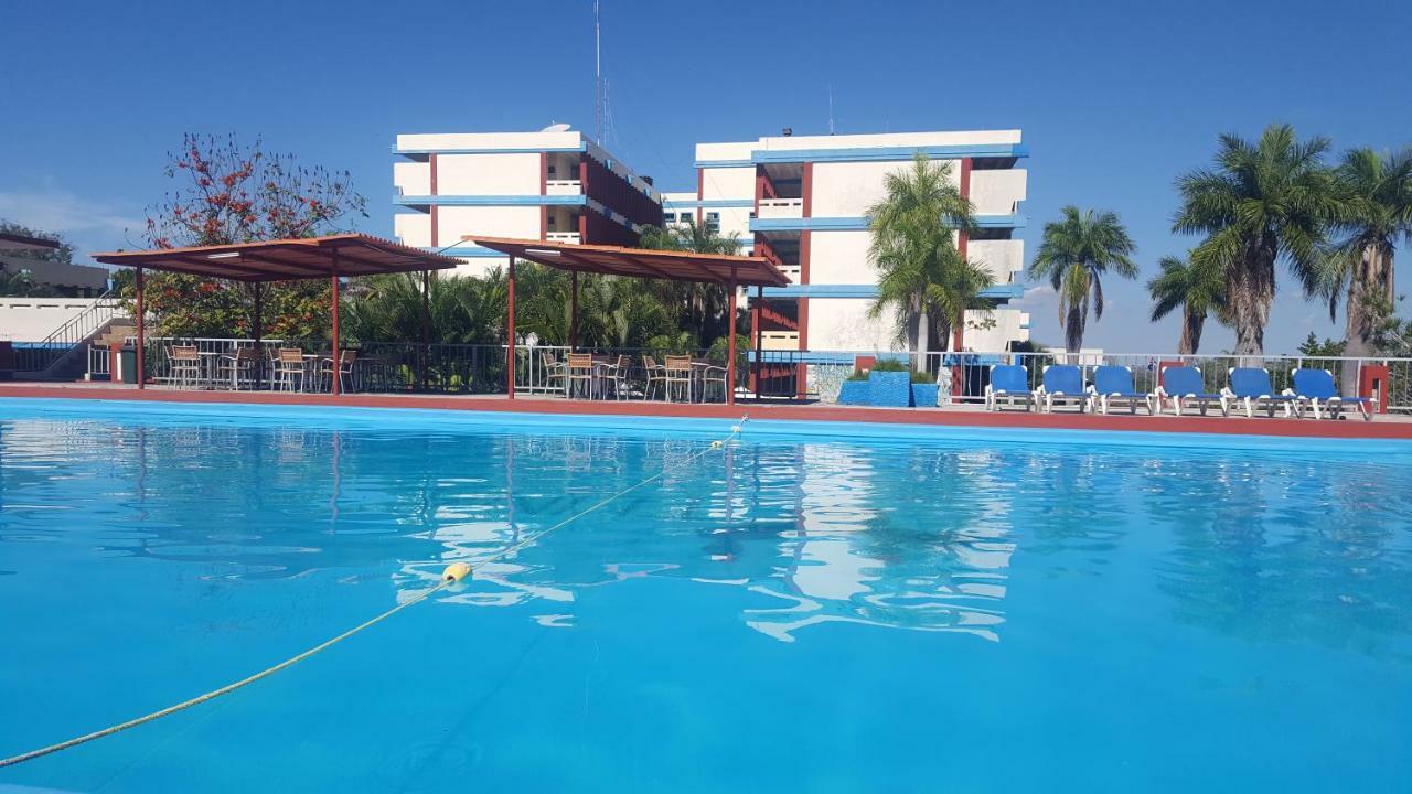 Las Tunas Hotel Exterior photo